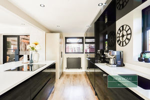 Photo 21- click for photo gallery